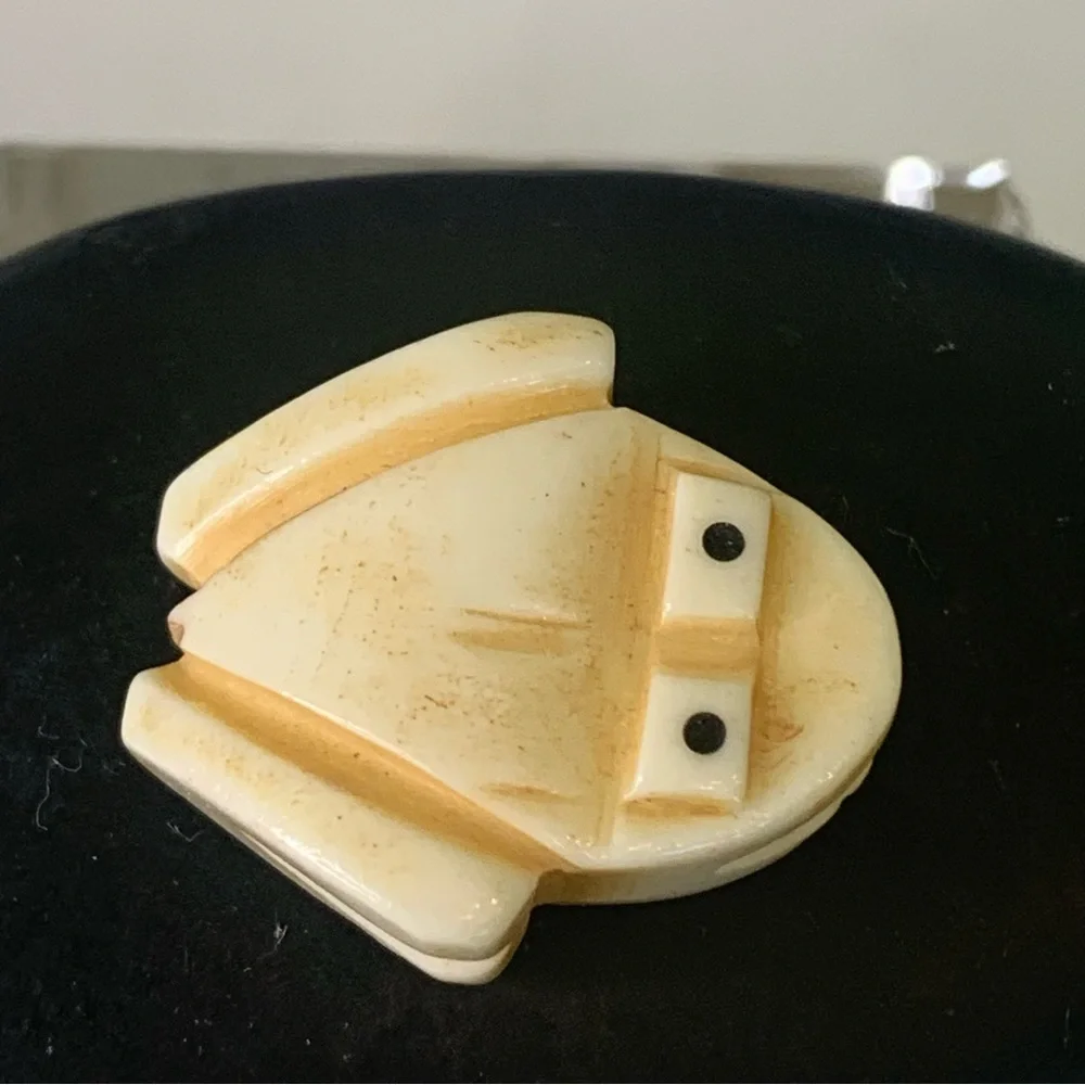 Hand Carved Frog Bone Bead Native American Style Miniature Fetish Animal .8